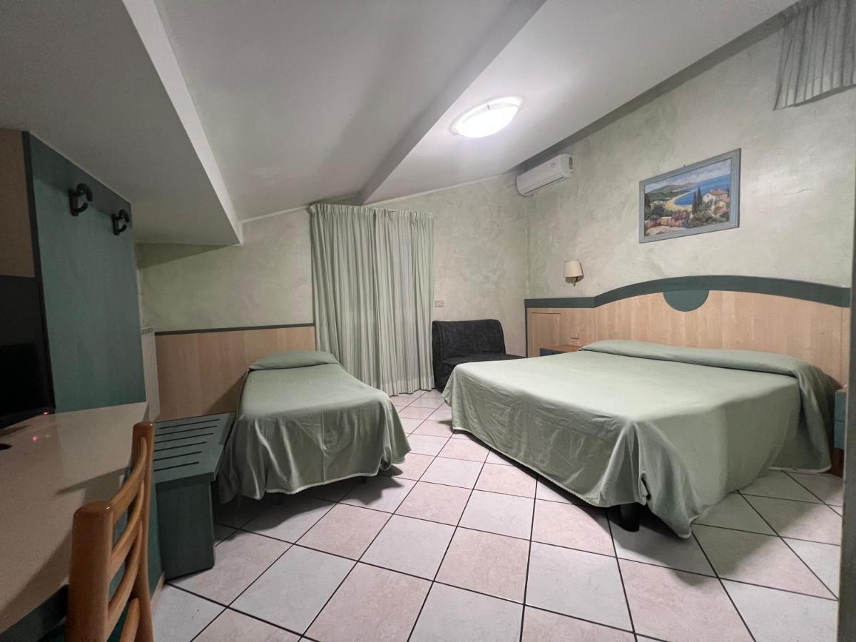 Hotel Villa Primavera Pisa Kültér fotó