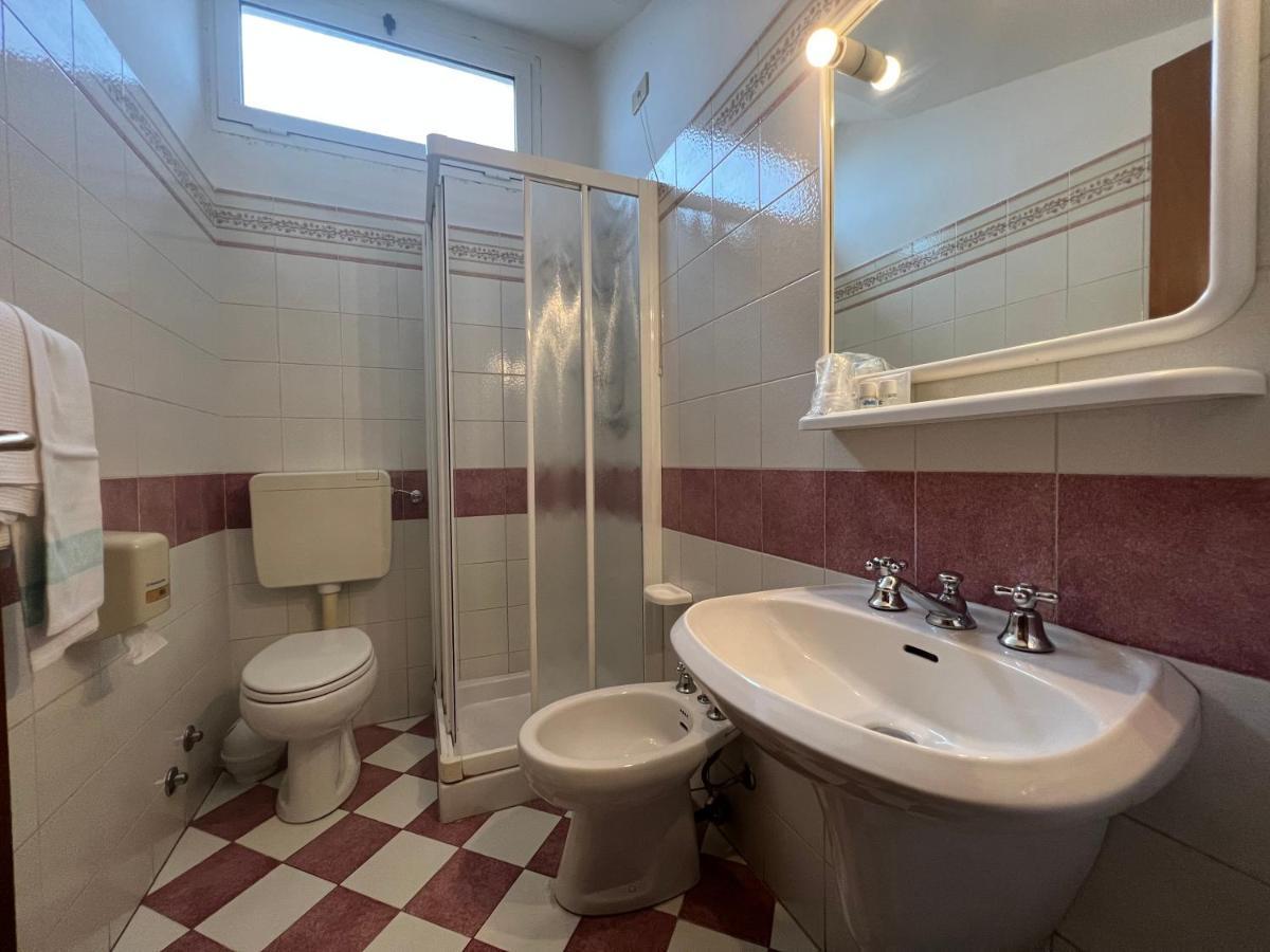 Hotel Villa Primavera Pisa Kültér fotó