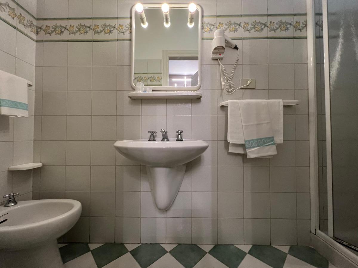 Hotel Villa Primavera Pisa Kültér fotó